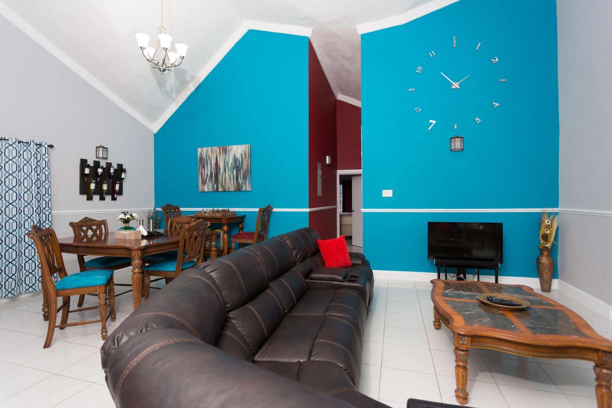 Casa Tianna Guest Apartments Kingston Exterior photo